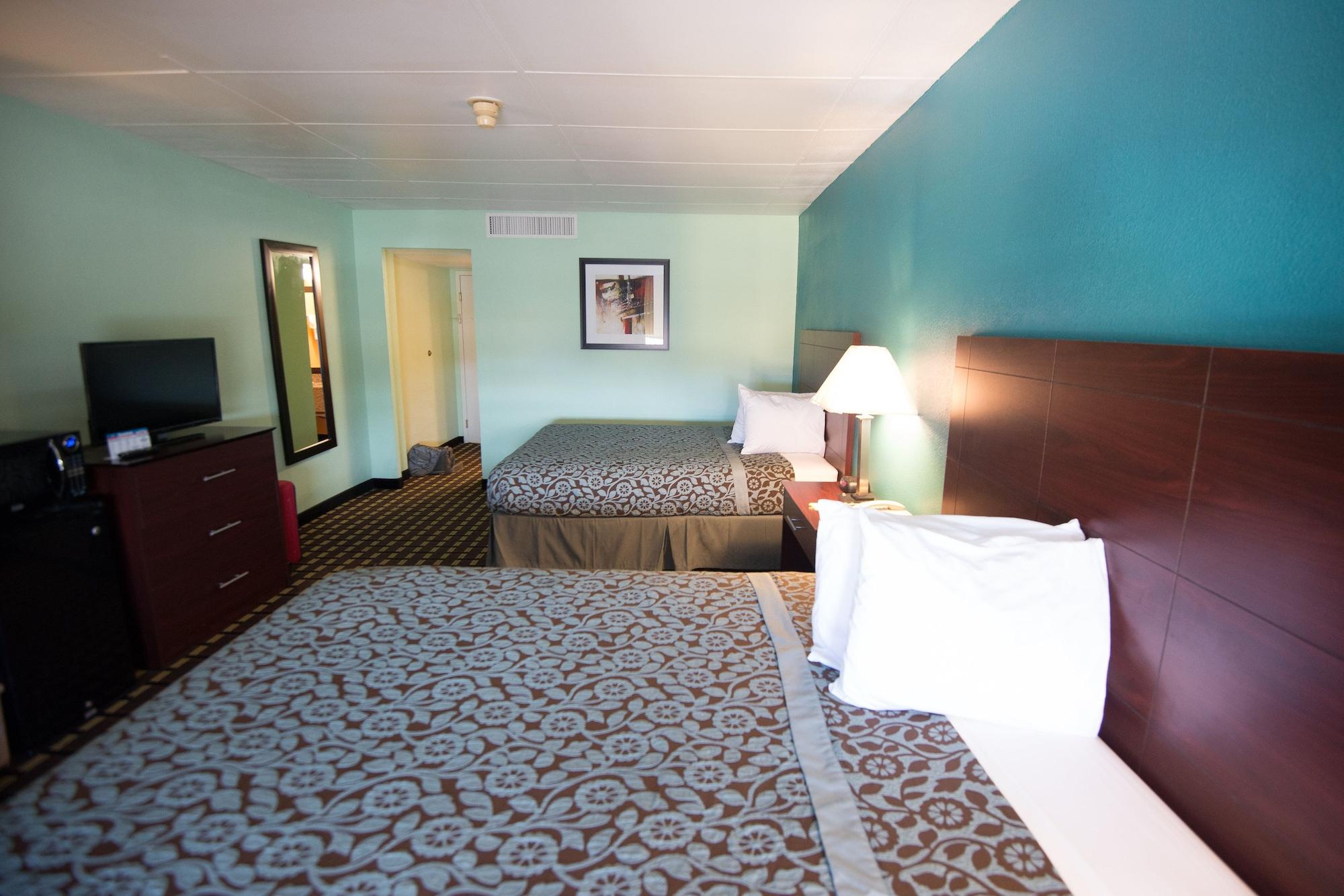 Days Inn By Wyndham Fort Wright Cincinnati Area Екстер'єр фото