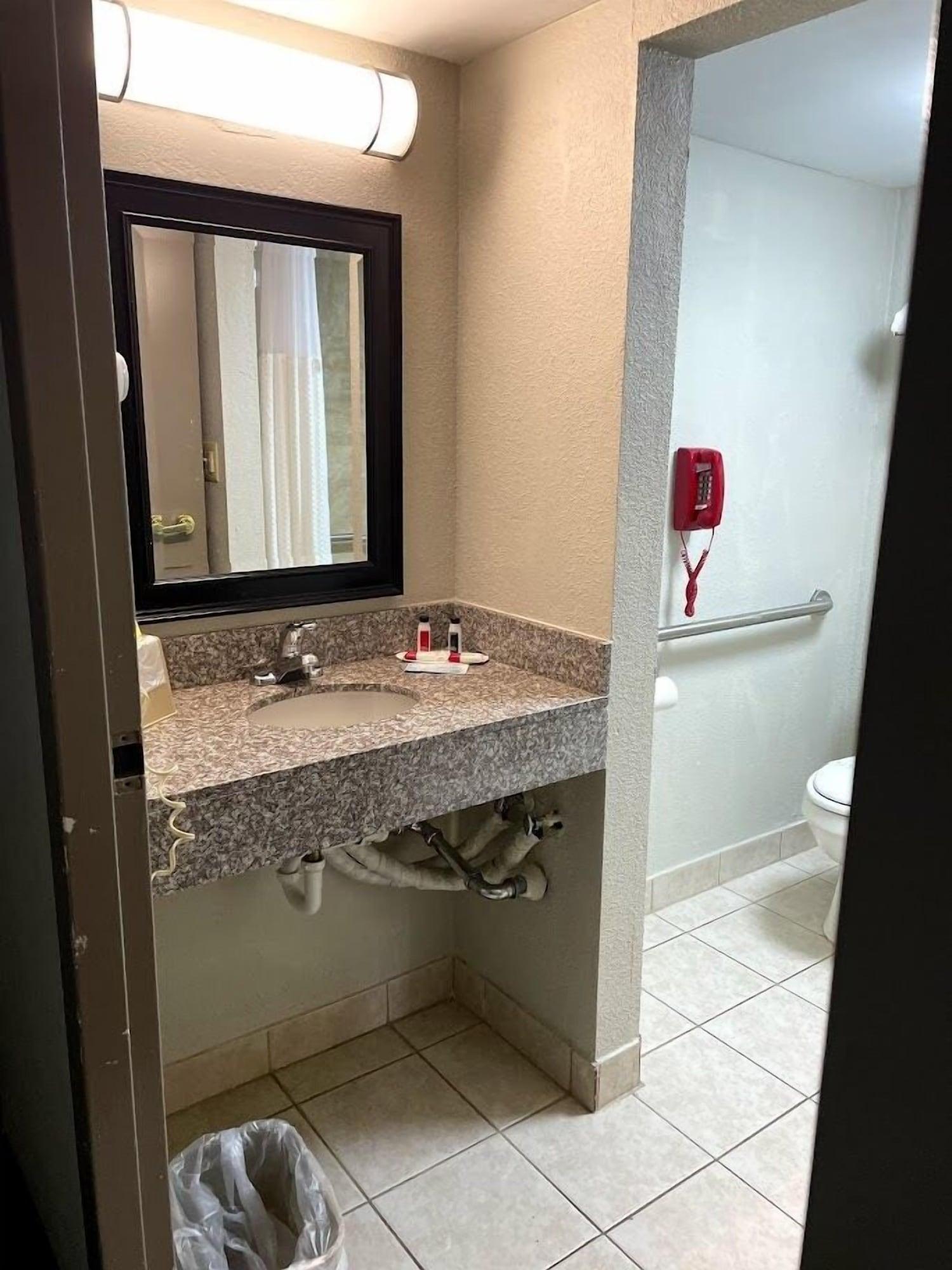 Days Inn By Wyndham Fort Wright Cincinnati Area Екстер'єр фото
