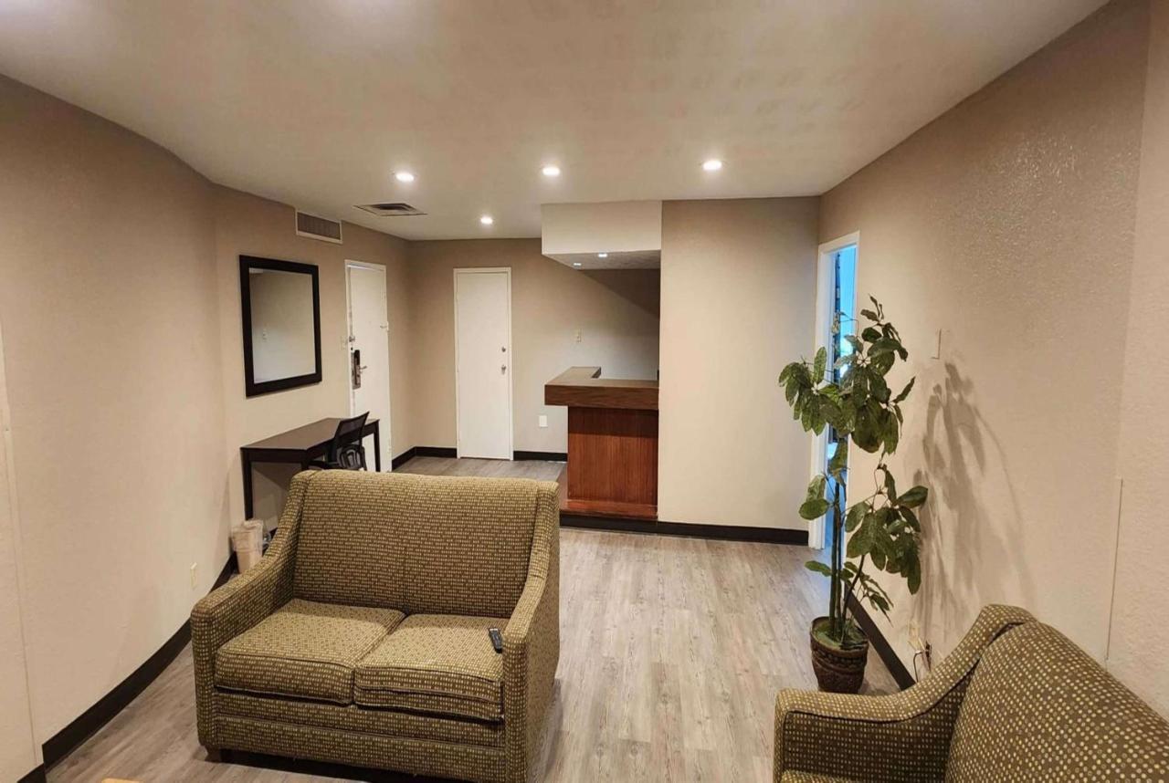 Days Inn By Wyndham Fort Wright Cincinnati Area Екстер'єр фото