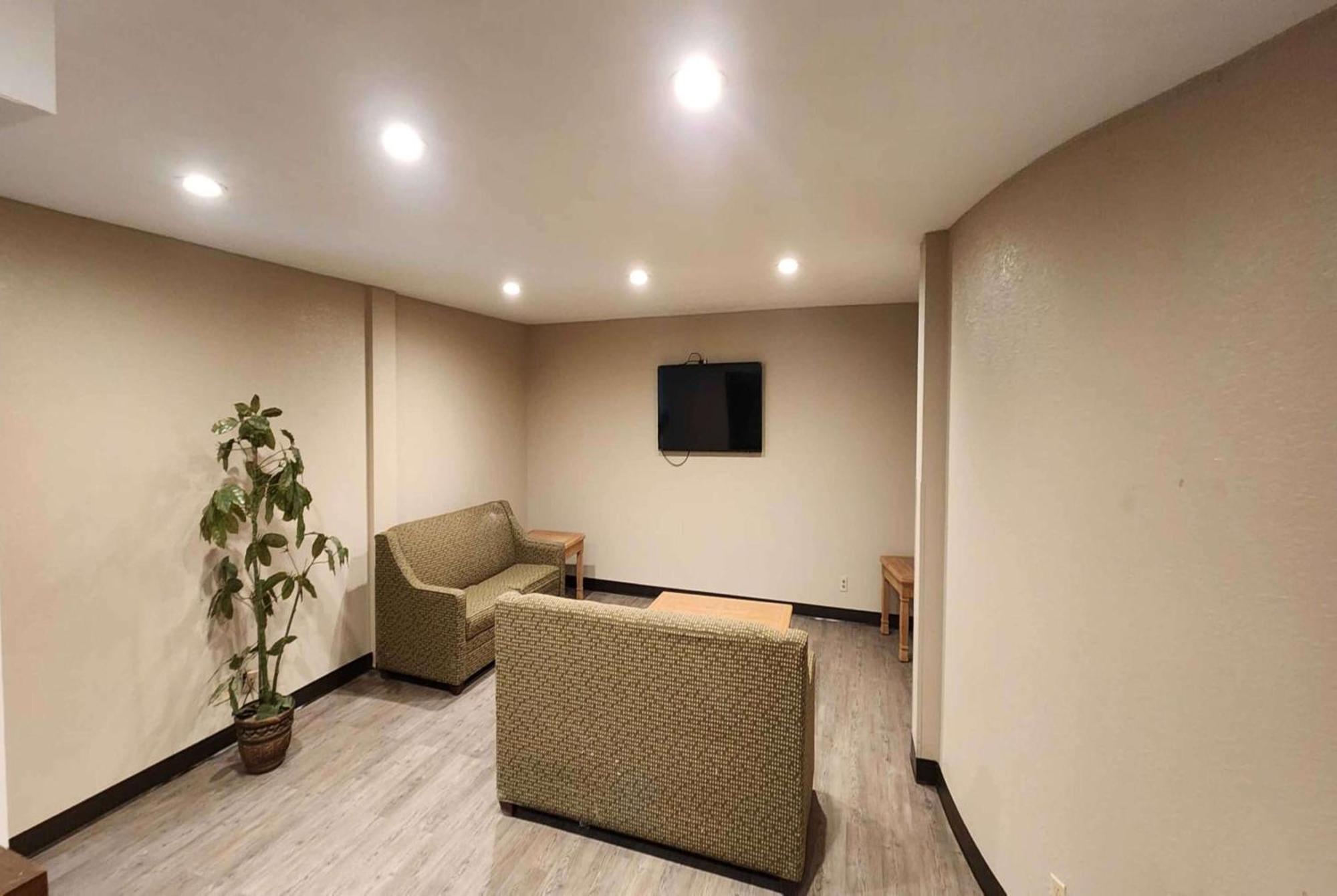 Days Inn By Wyndham Fort Wright Cincinnati Area Екстер'єр фото